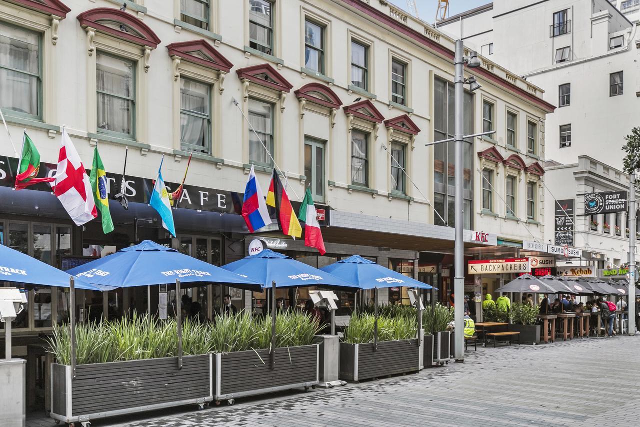 Queen Street Backpackers Окленд Экстерьер фото